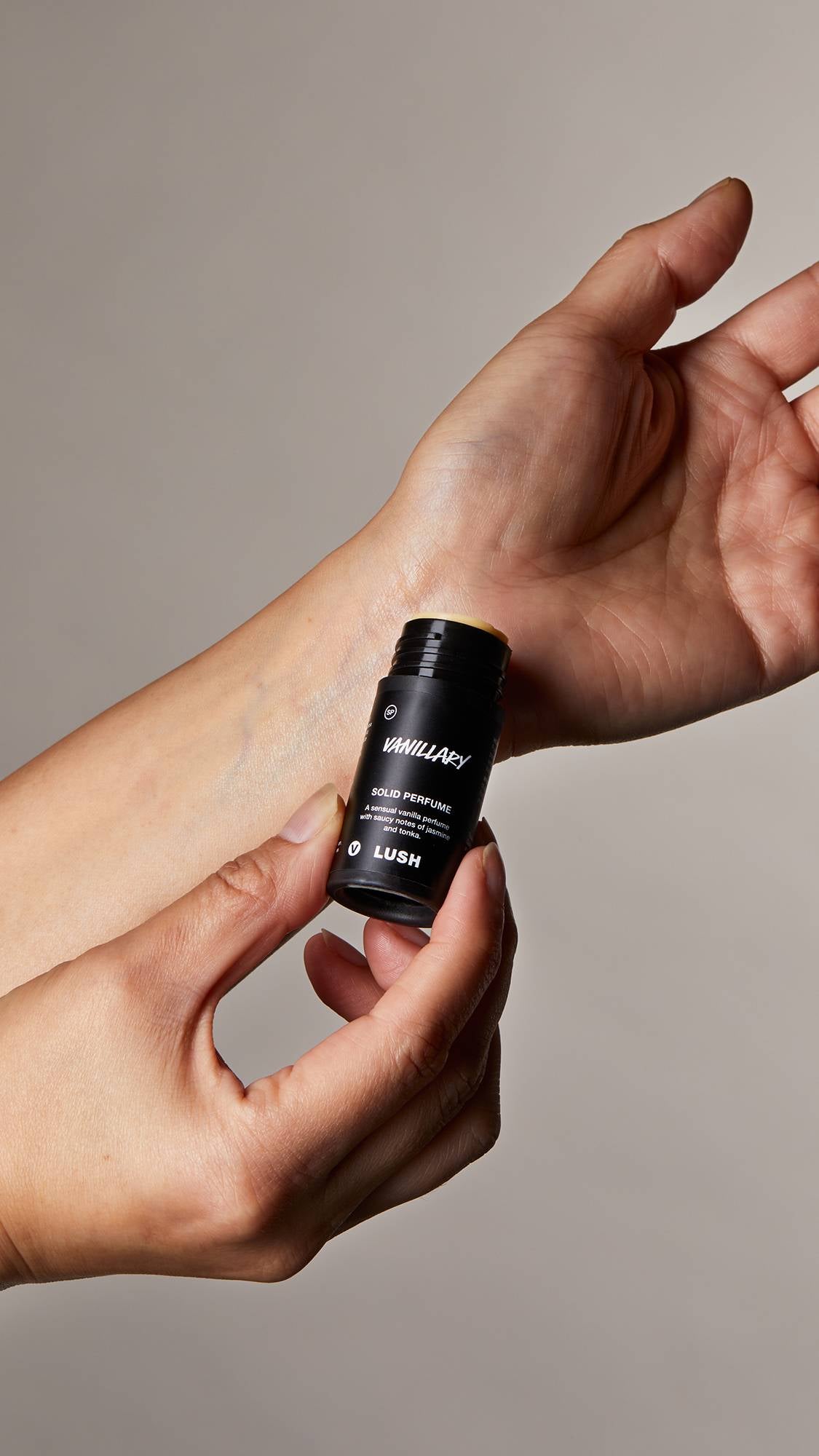 C7F504ED-3F8B-764B-D9F0-884CCC820B58